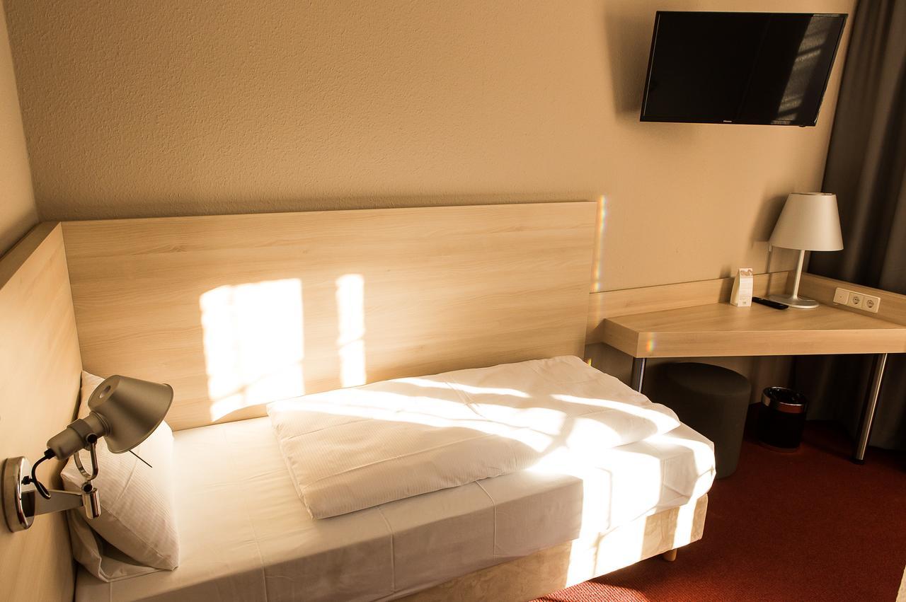 Motel Rasthof & Hermsdorfer Kreuz 3*