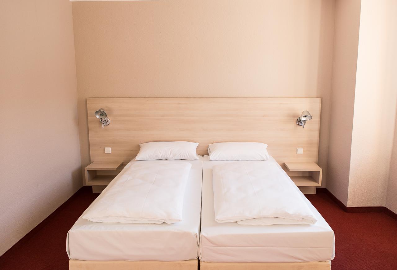 Rasthof & Hermsdorfer Kreuz Motel Hermsdorf (Thuringia)